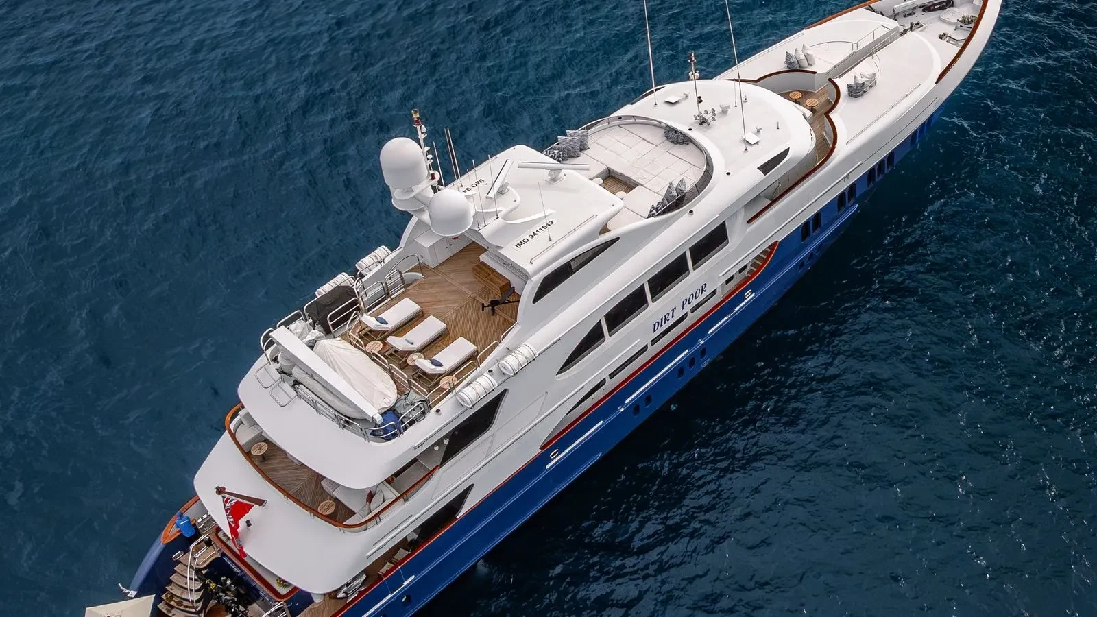Dirt Poor, a 49-metre Trinity motor yacht, viewed from above